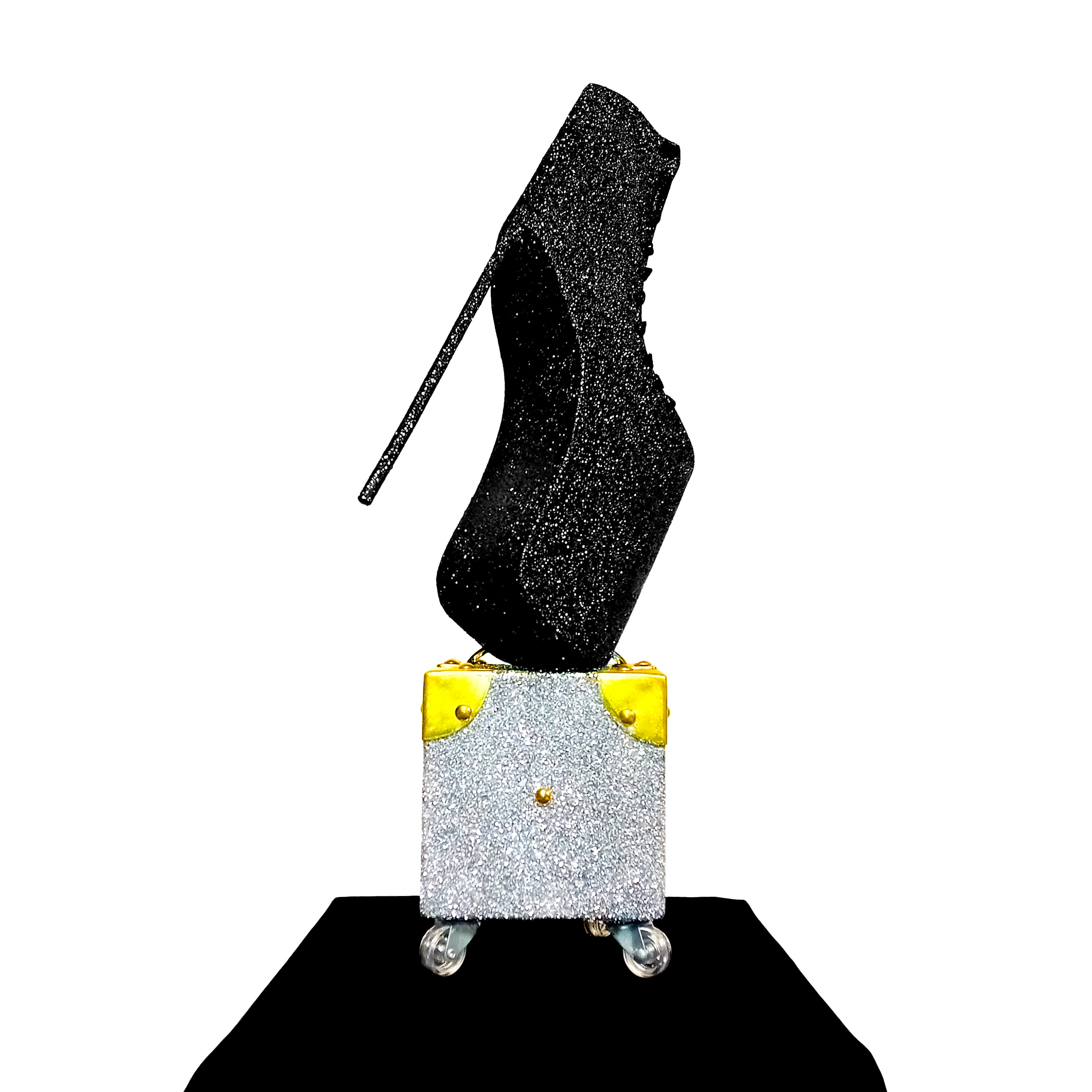 Roderick Owen / Artiste / Escarpin - Couturier sur métal