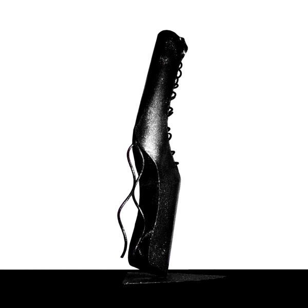 Roderick Owen / Artiste / Escarpin - Couturier sur métal